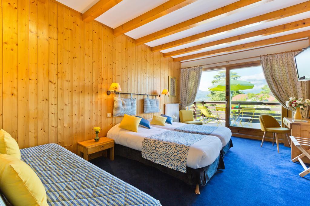 Logis La Charpenterie Hotel Талуар Екстериор снимка