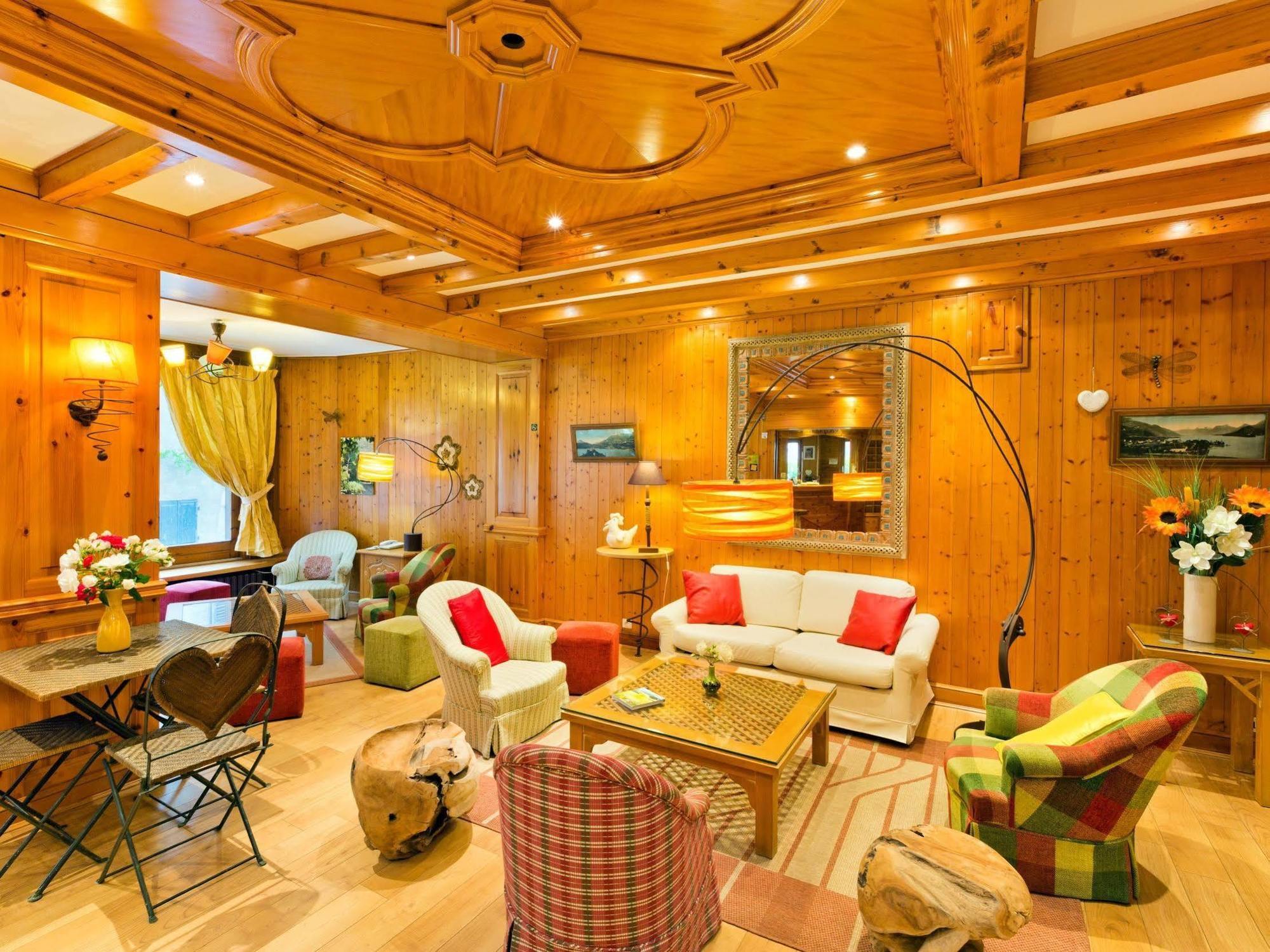 Logis La Charpenterie Hotel Талуар Екстериор снимка