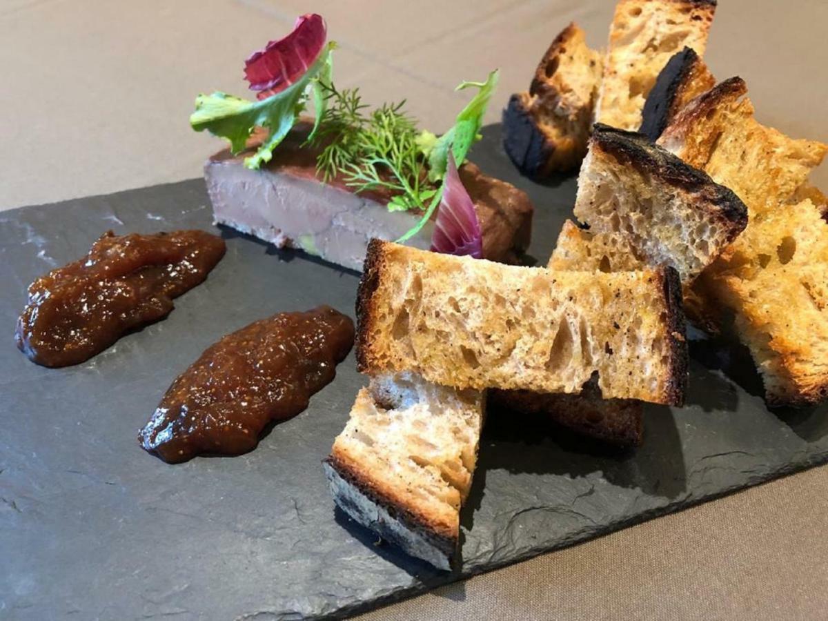 Logis La Charpenterie Hotel Талуар Екстериор снимка